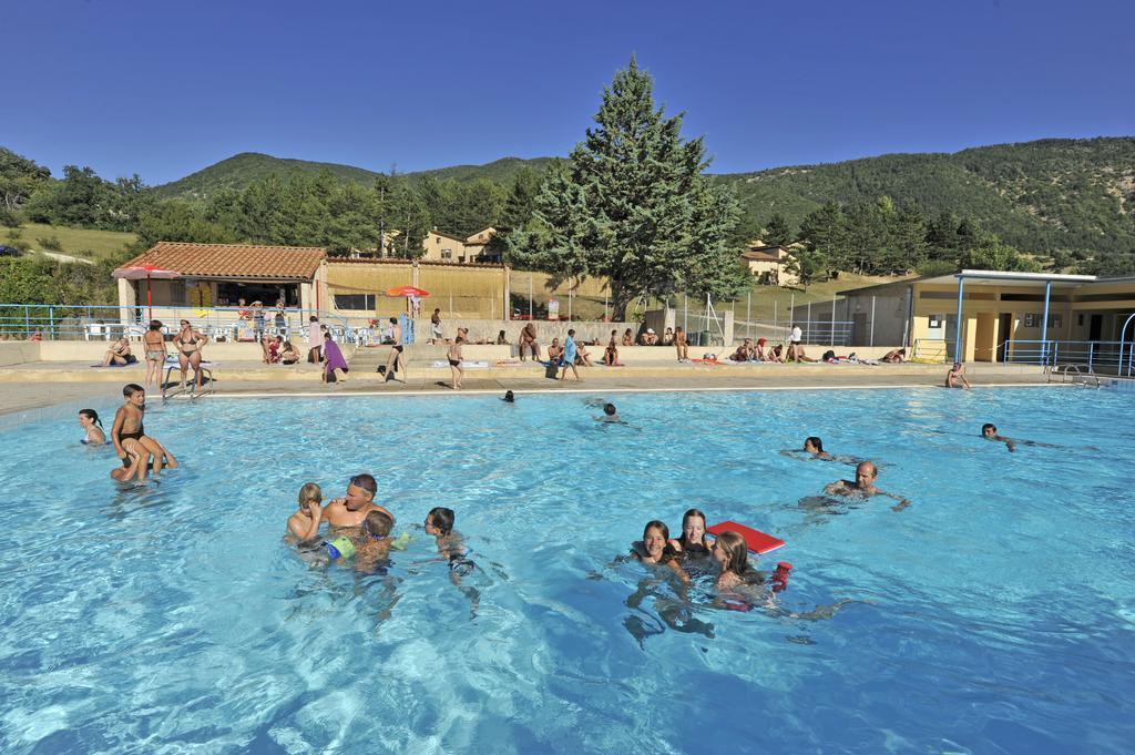Vvf Drome Provence Hotel Montbrun-les-Bains Exterior photo